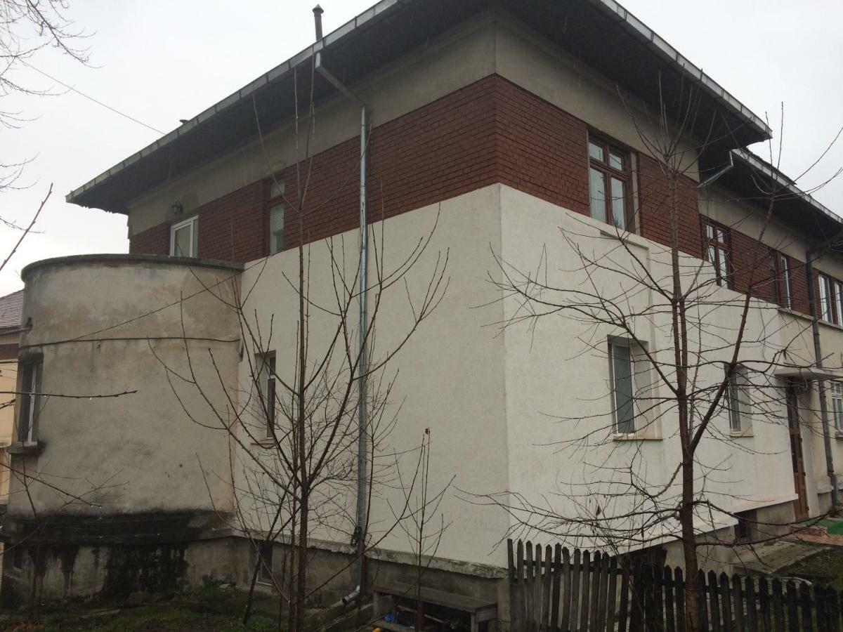 Garsoniera Mandrilor Slănic Exterior foto